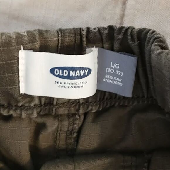 Old navy short(L/G)10-12 - Picture 2 of 2